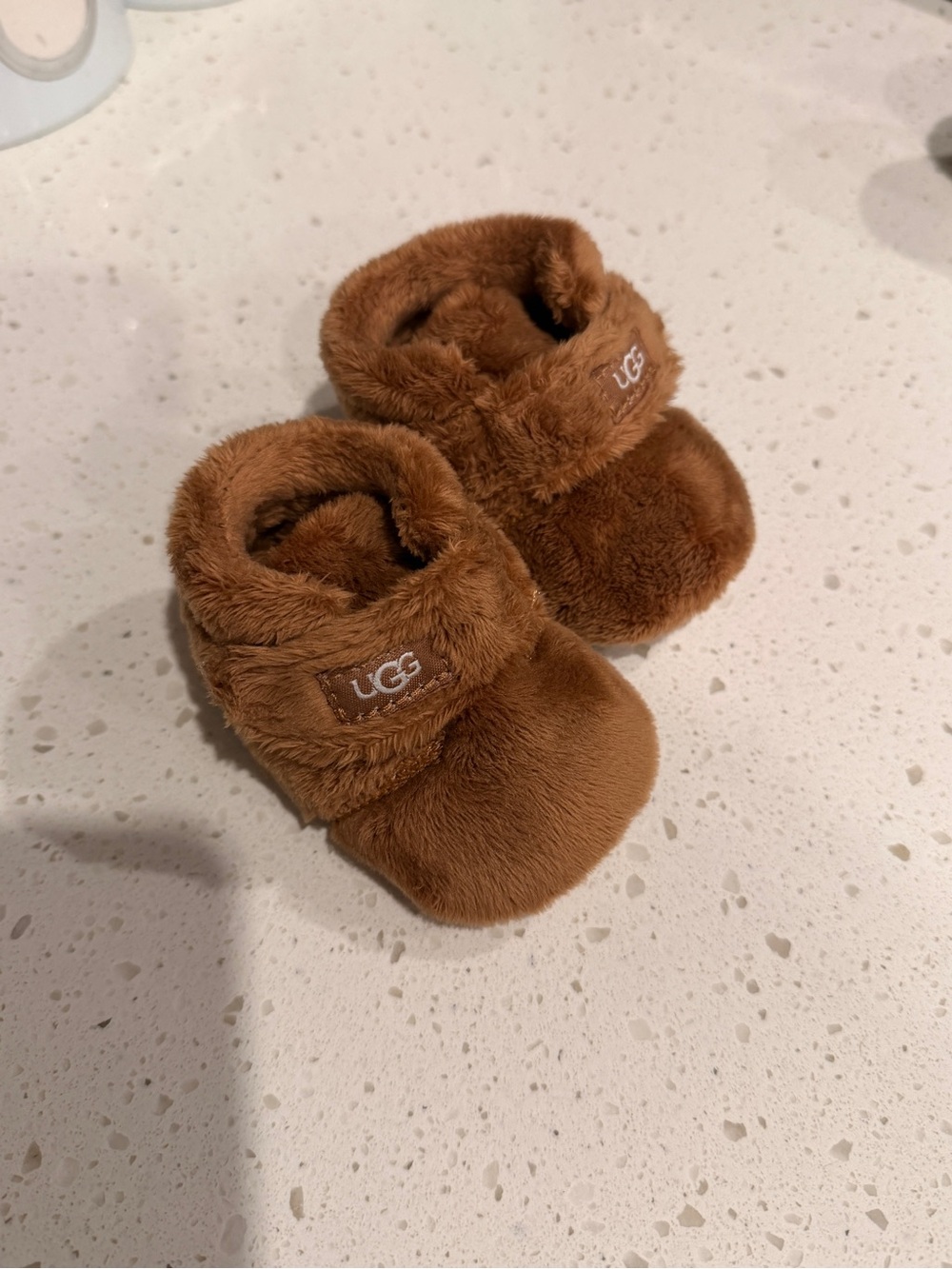 UGG Baby Plush Bixbee - Chestnut 0/1